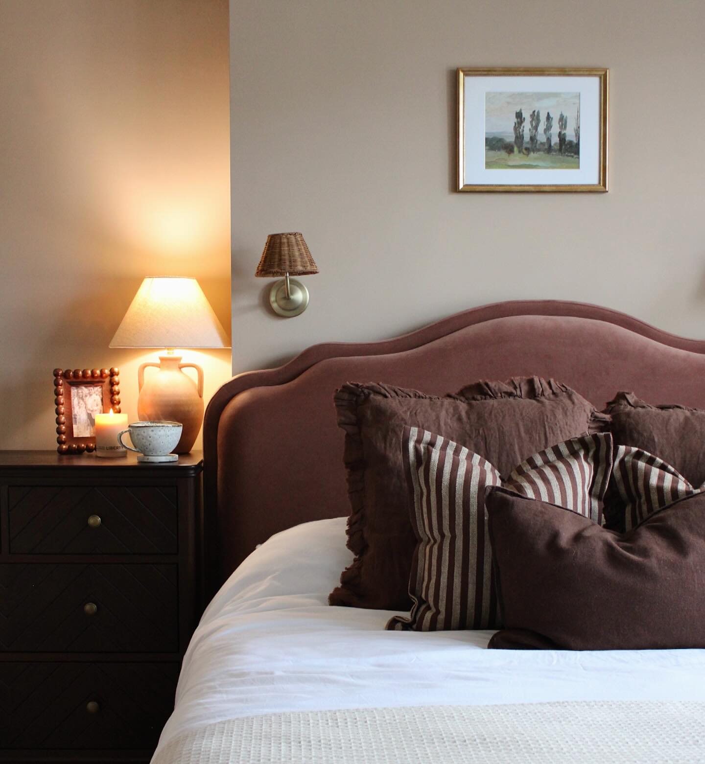 26 Stunning A Frame Bedroom Ideas That Will Make You Rethink Cozy Cabin Style 16 a frame bedroom