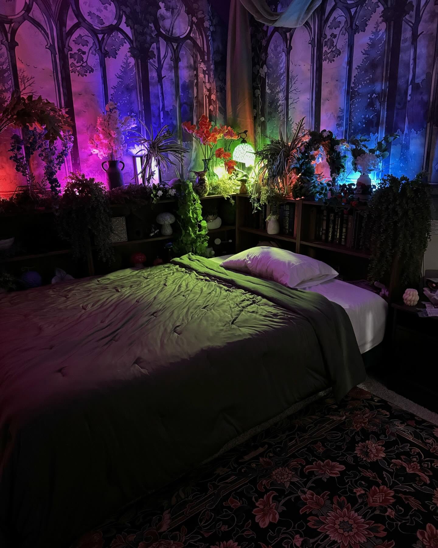 27 Dreamy Bedroom Fairy Lights Ideas To Transform Your Space (With 27 Images) 20 bedroom fairy lights