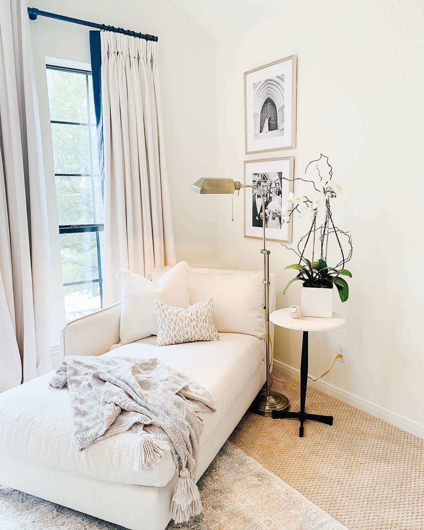 bedroom chaise lounge