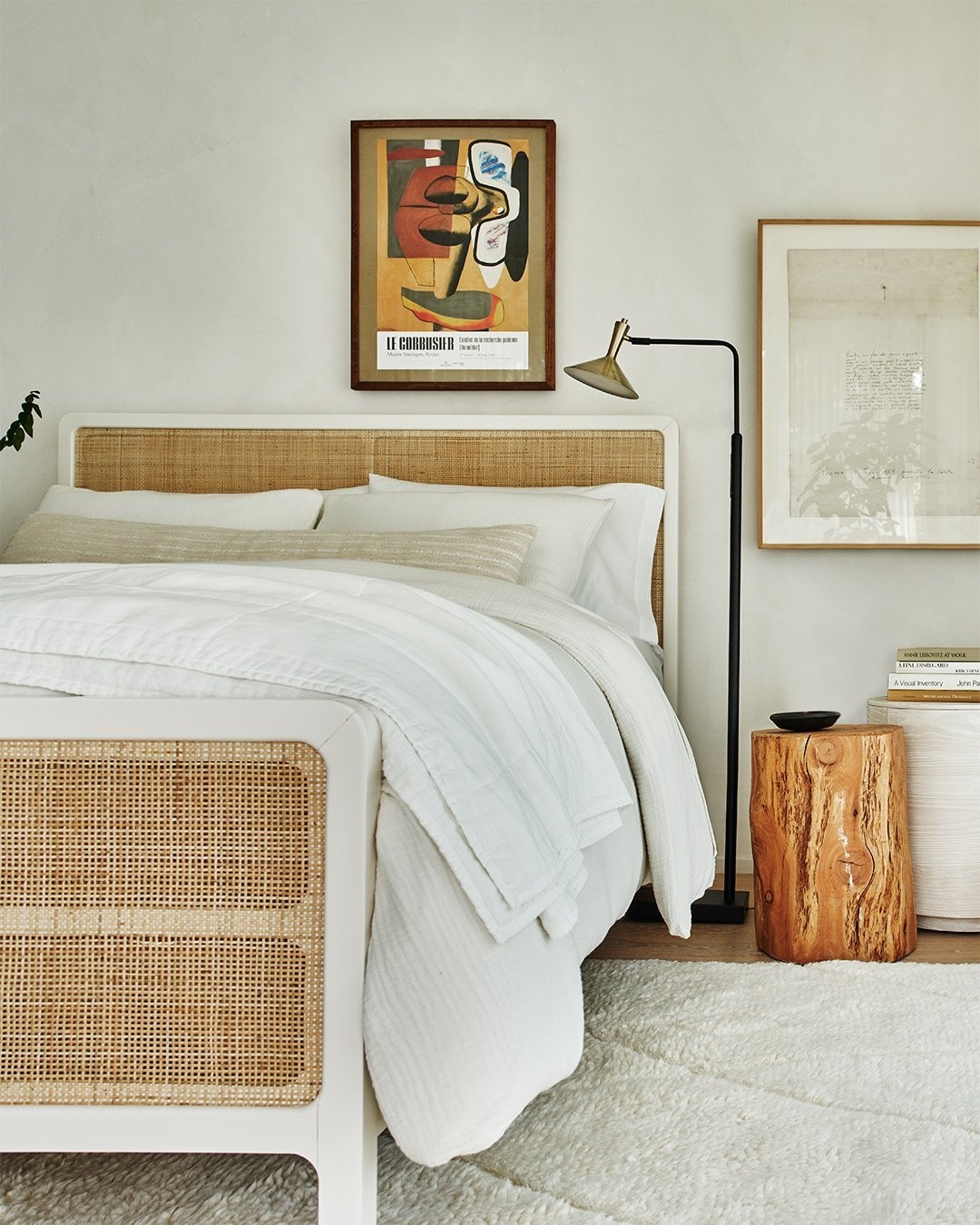 26 Cozy Bedroom Bedding Layers Ideas To Copy Now (26 Inspiring Images) 9 bedroom bedding layers