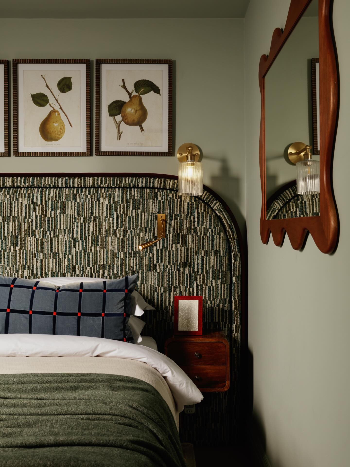 bedroom reading lights