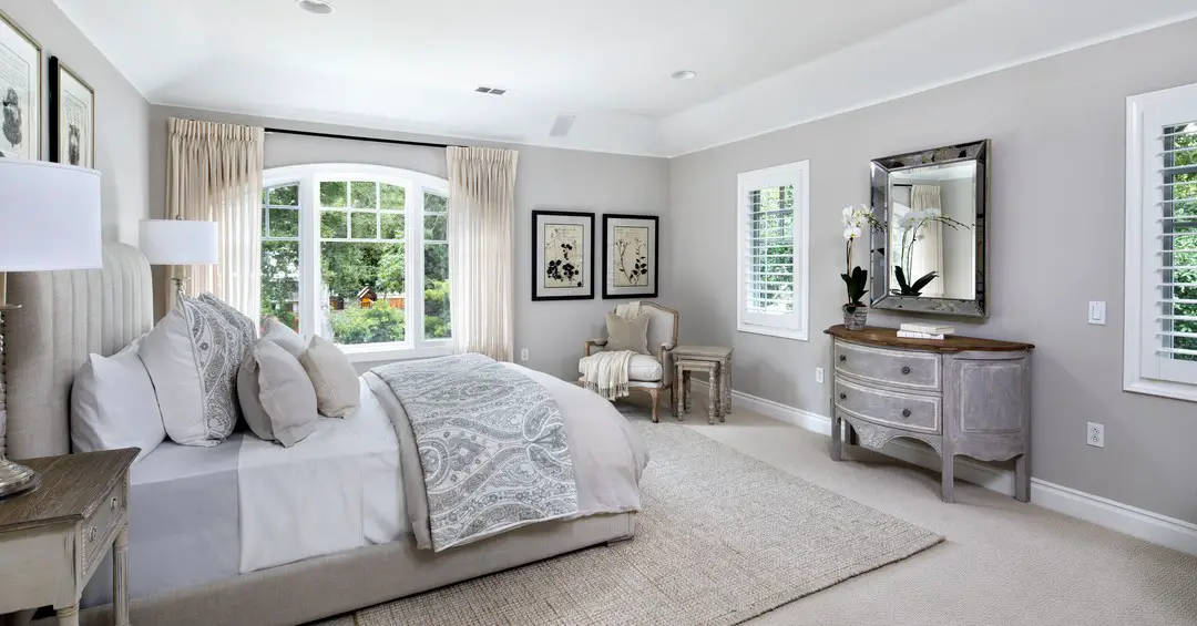 bedroom tray ceiling