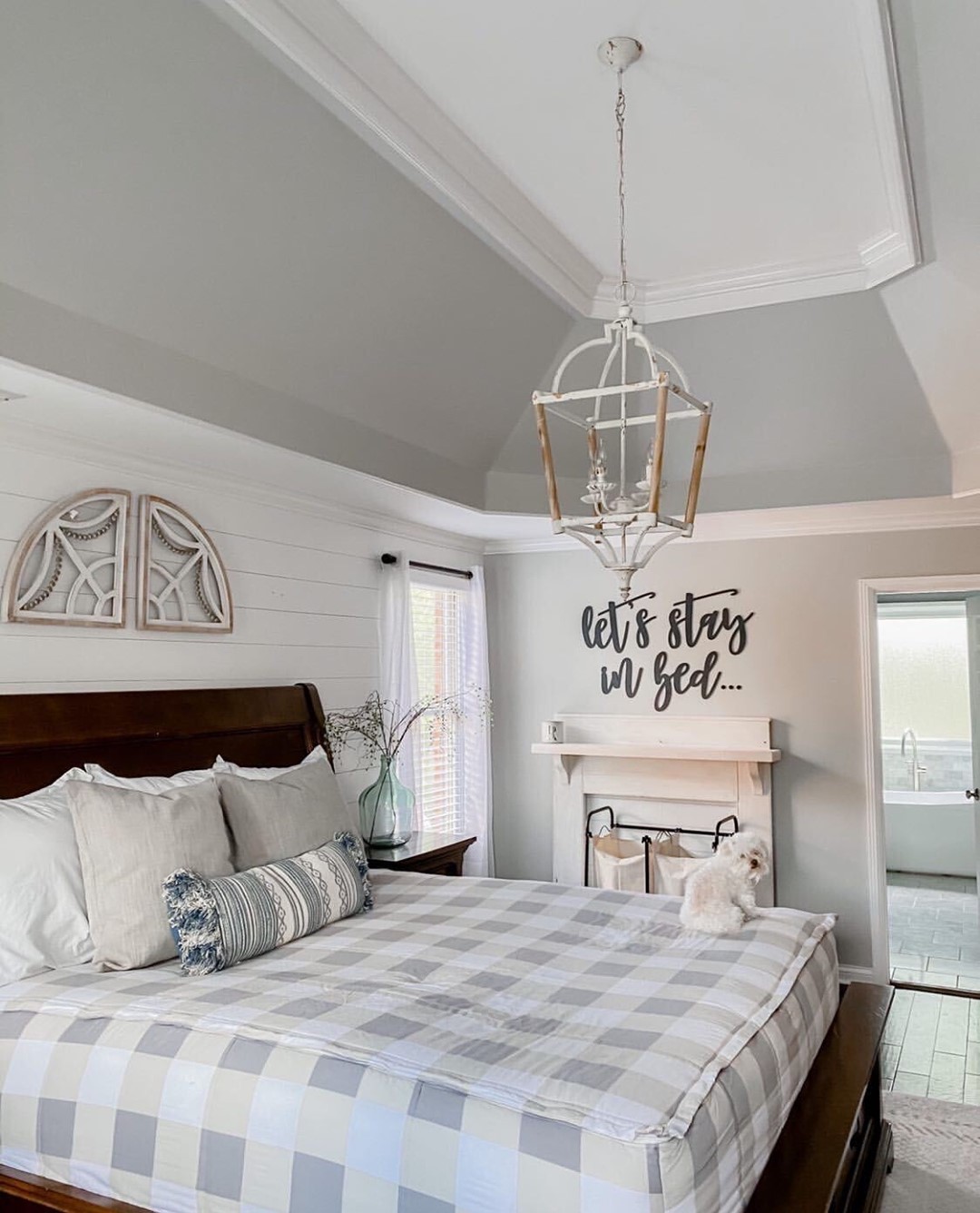 bedroom tray ceiling