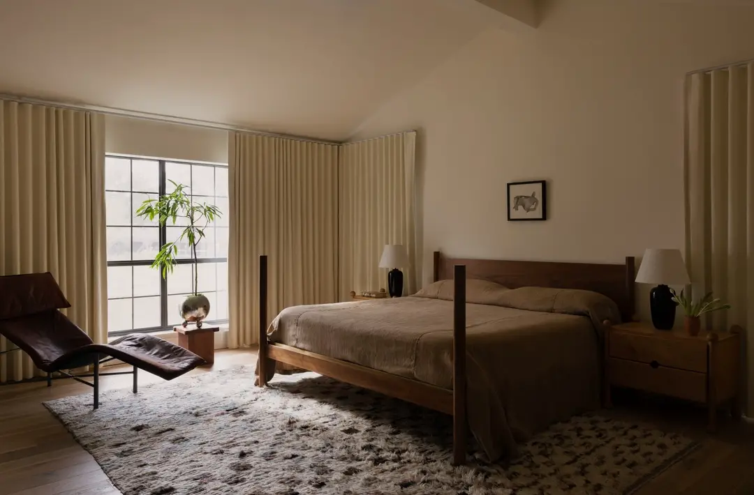 bedroom chaise lounge