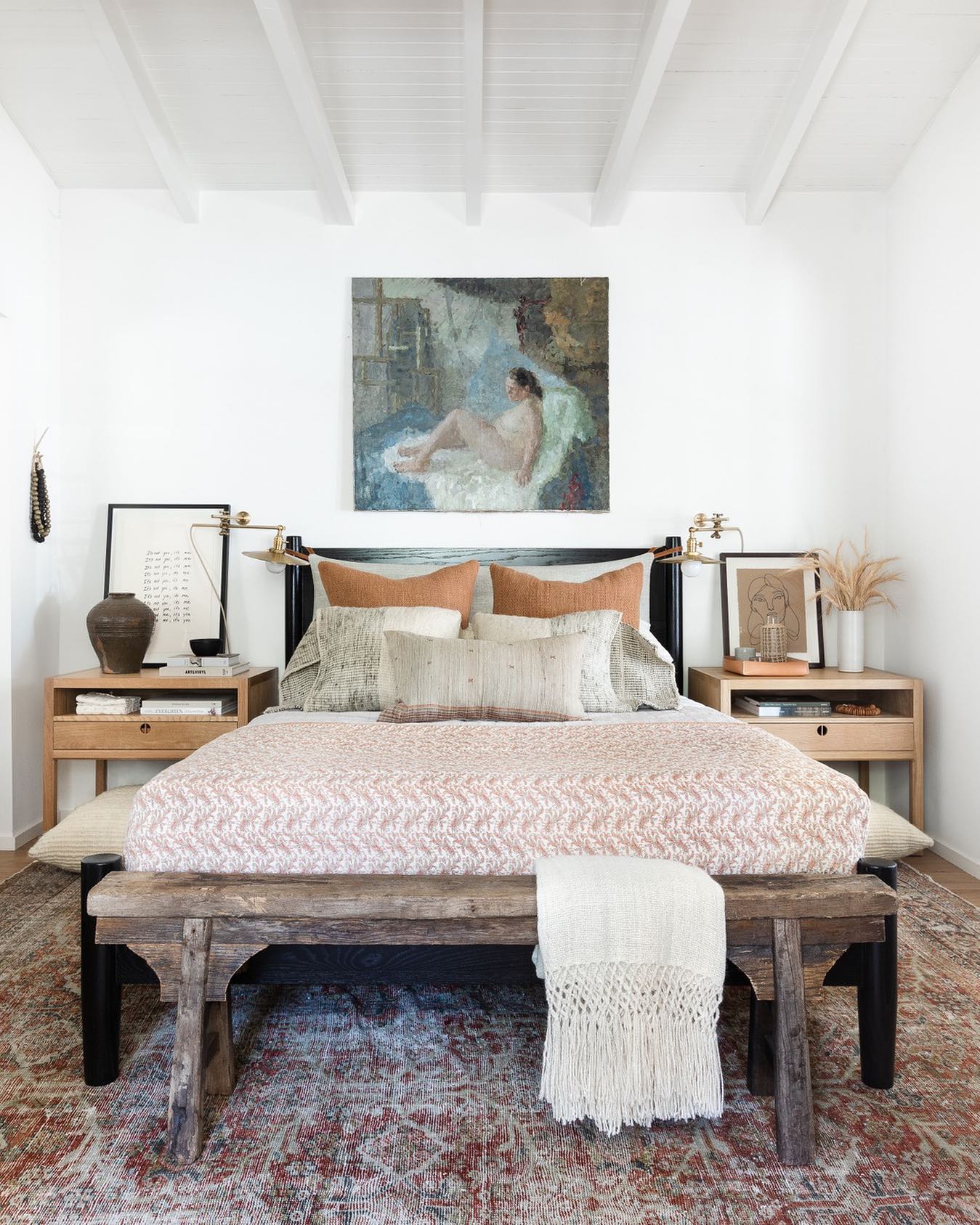 26 Cozy Bedroom Bedding Layers Ideas To Copy Now (26 Inspiring Images) 6 bedroom bedding layers