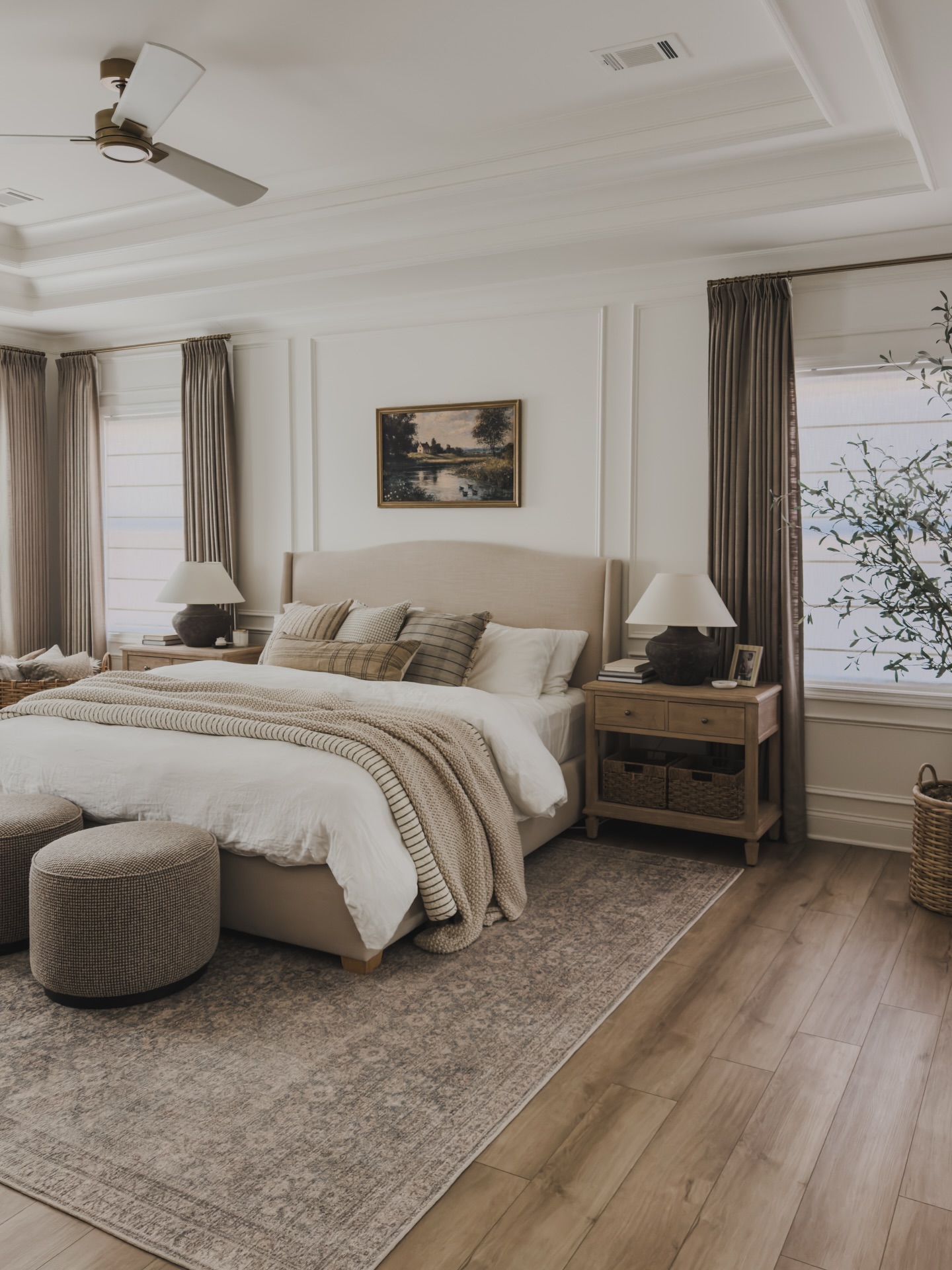 26 Cozy Bedroom Bedding Layers Ideas To Copy Now (26 Inspiring Images) 4 bedroom bedding layers