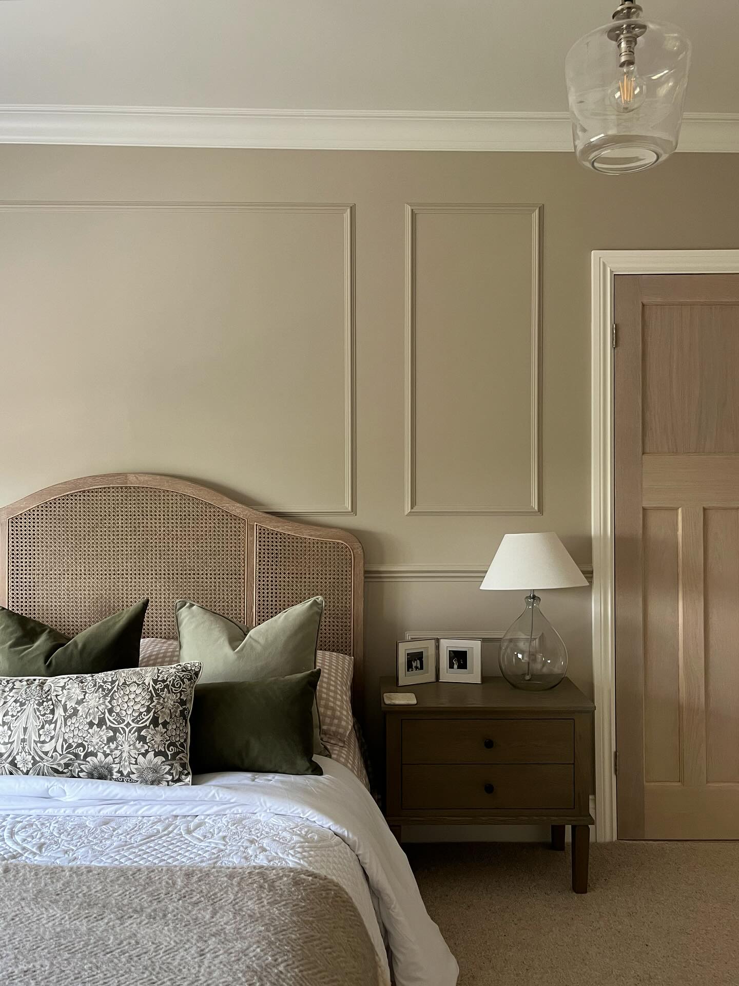 bedroom paneling ideas