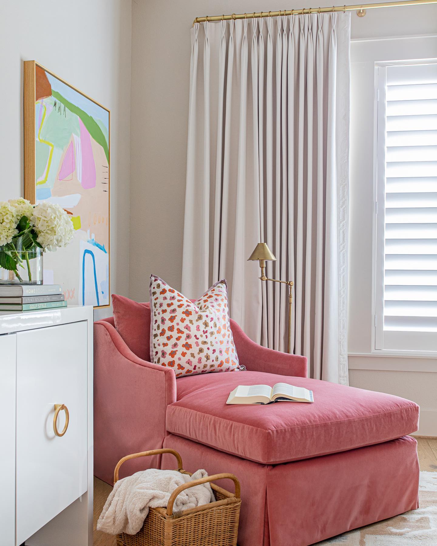 bedroom chaise lounge