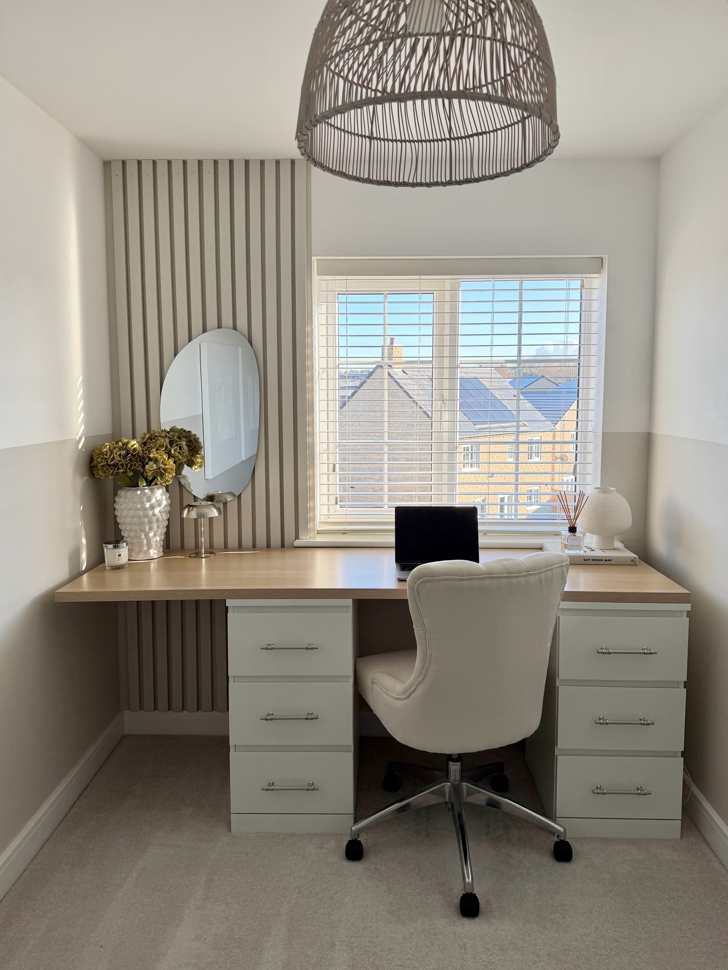 bedroom office nook