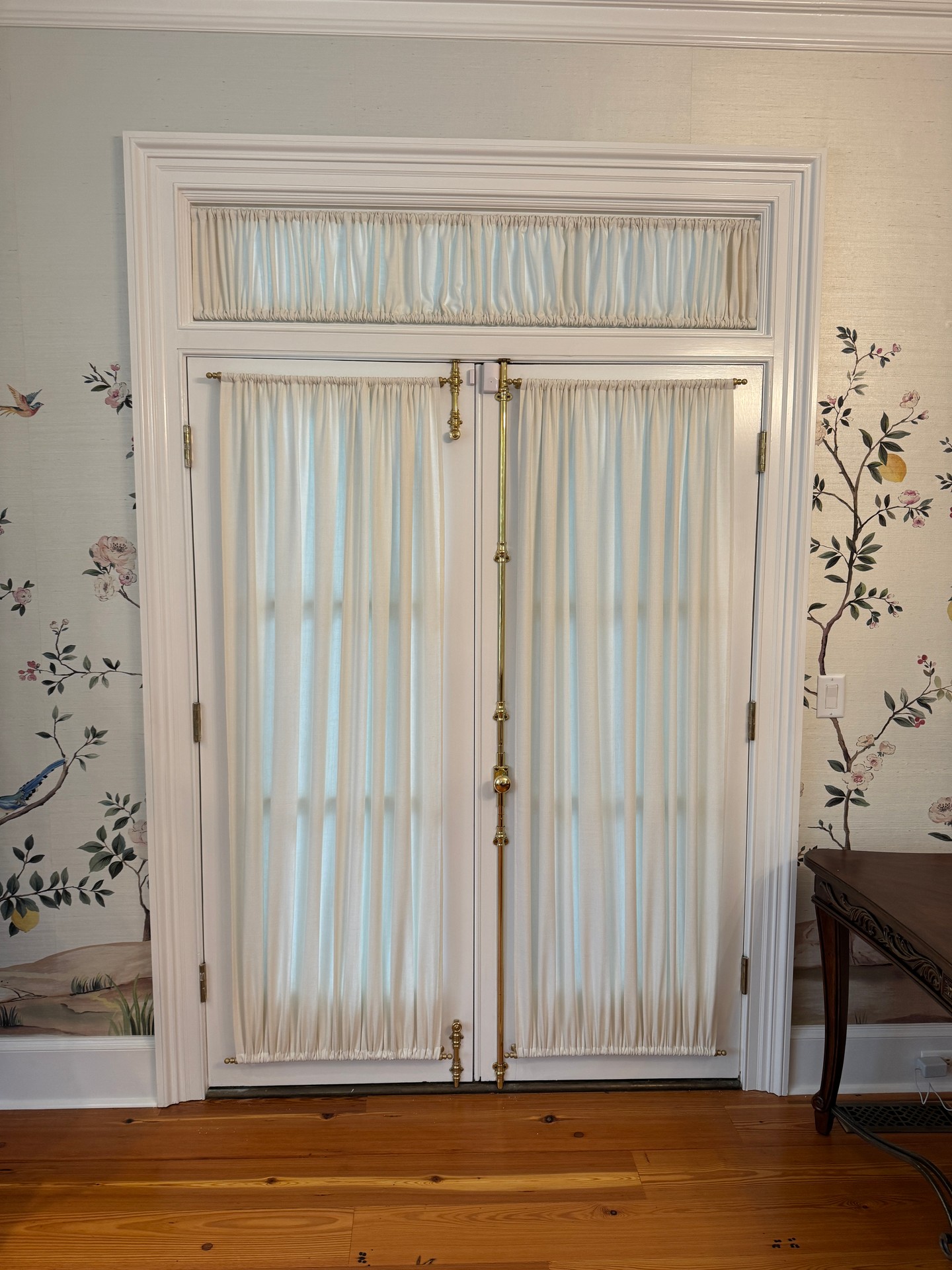 24 Dreamy Bedroom French Doors Ideas To Copy Now (With Photos) 5 bedroom french doors