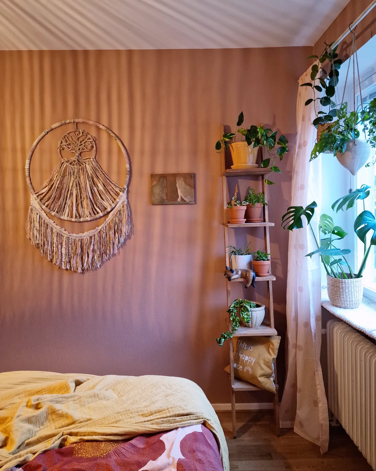 bedroom corner shelf