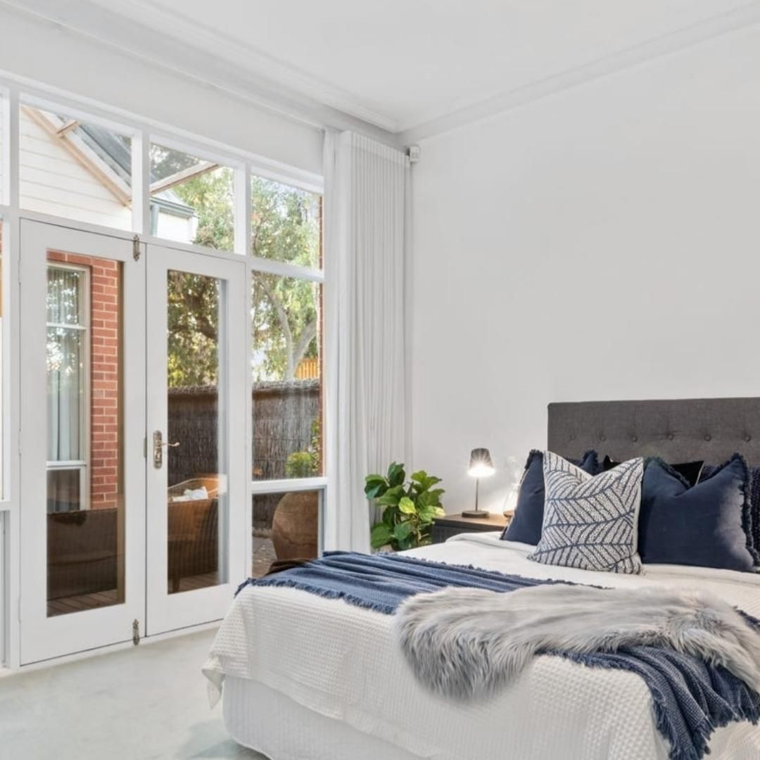 24 Dreamy Bedroom French Doors Ideas To Copy Now (With Photos) 22 bedroom french doors