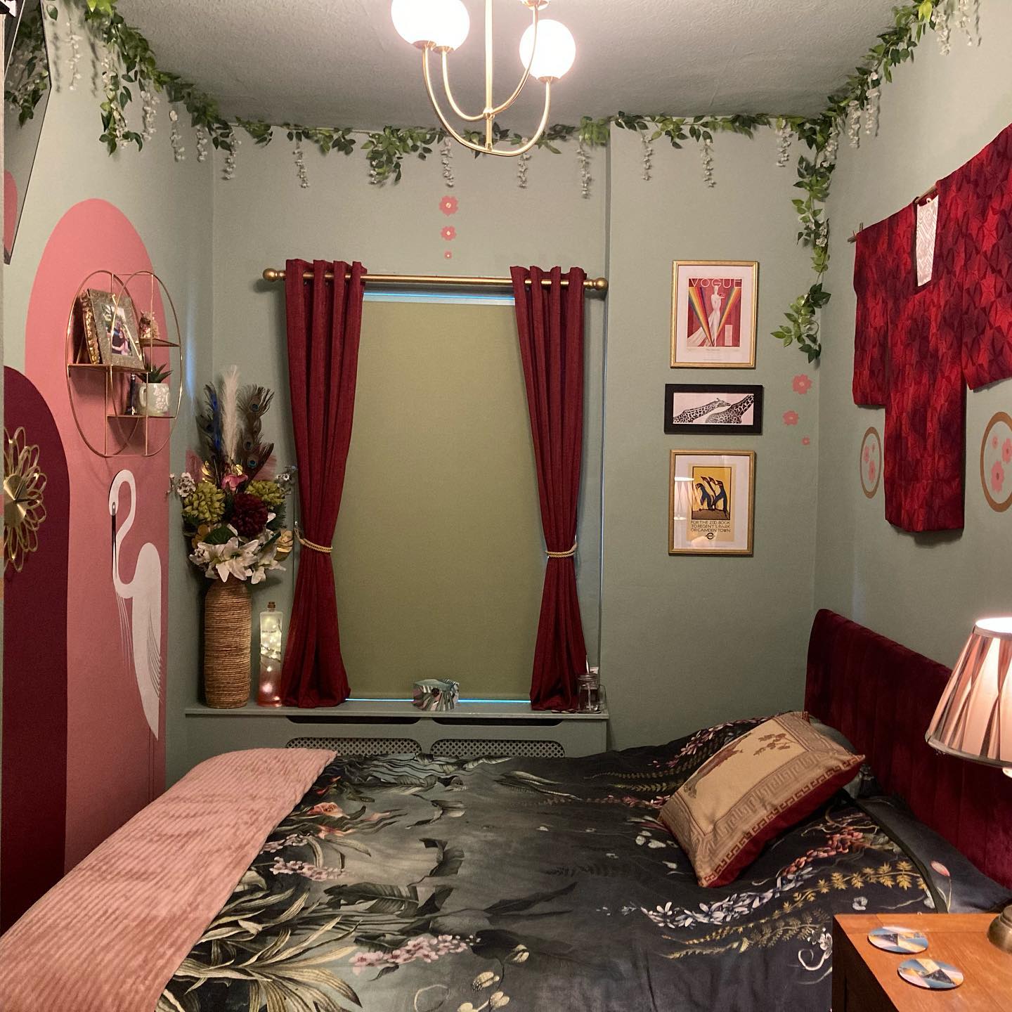 24 Gorgeous Art Deco Bedroom Ideas To Give Your Sleep Space Glam Makeover 16 art deco bedroom