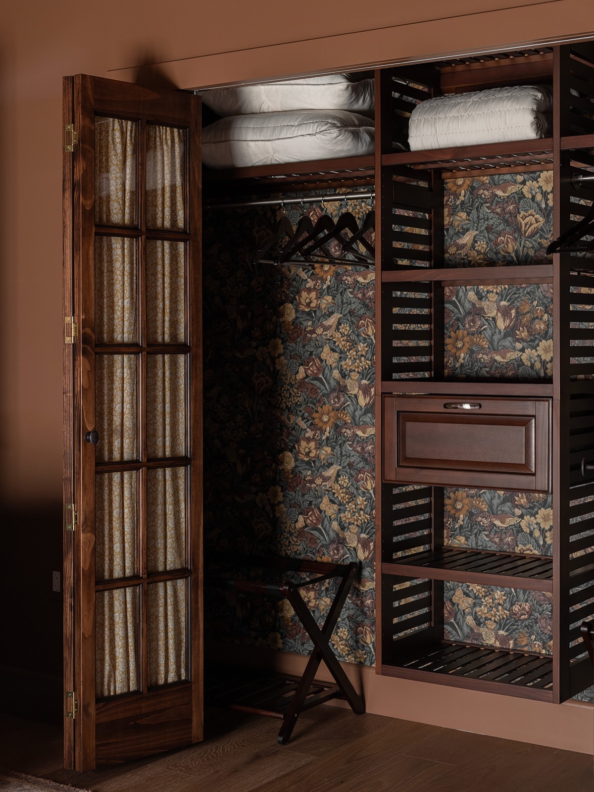 24 Dreamy Bedroom French Doors Ideas To Copy Now (With Photos) 8 bedroom french doors