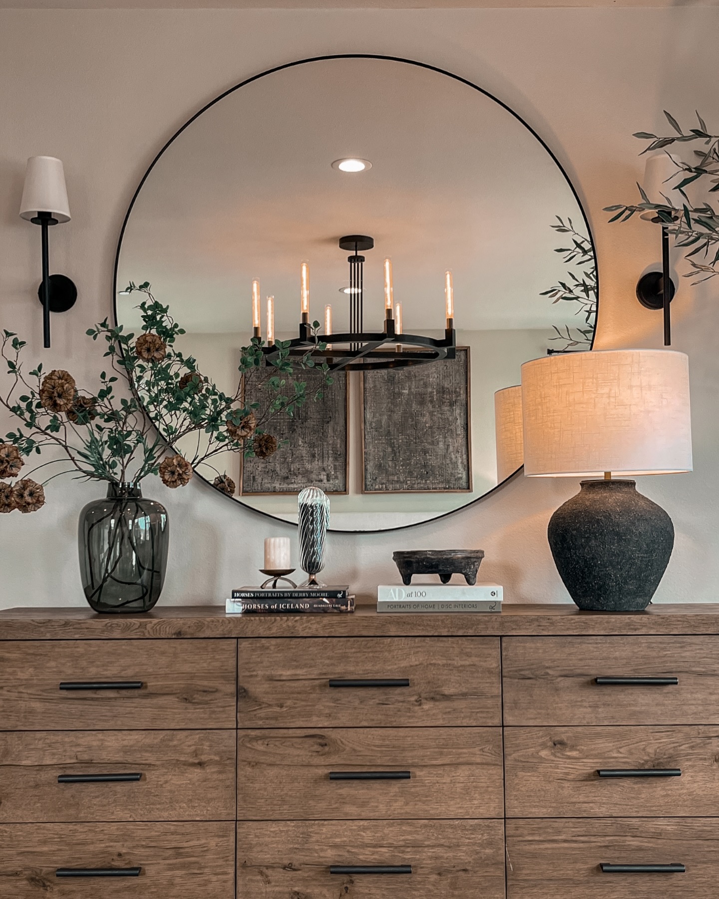 28 Bedroom Dresser Styling Ideas To Copy Now (With Photos For Every Look) 1 bedroom dresser styling