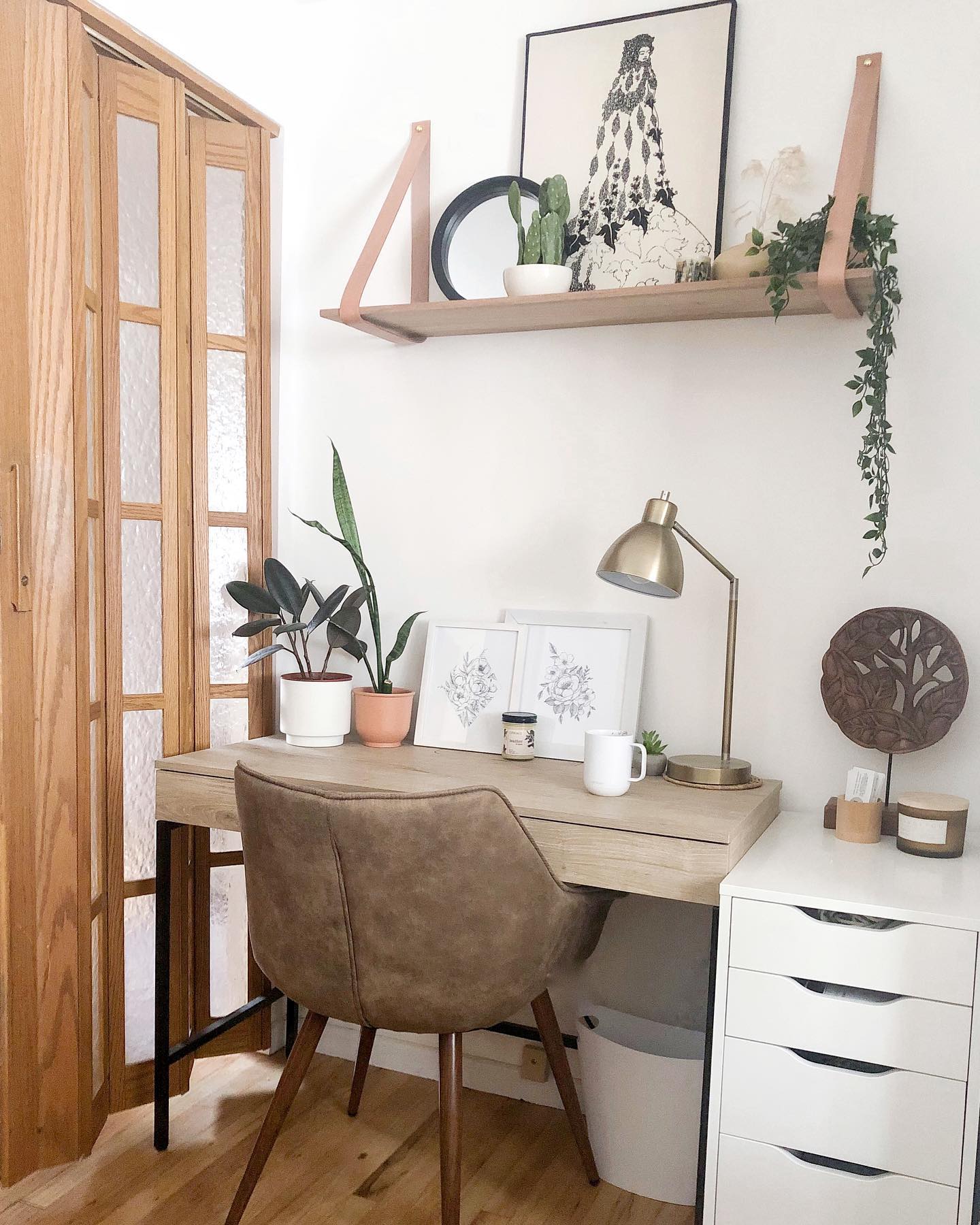 bedroom office nook