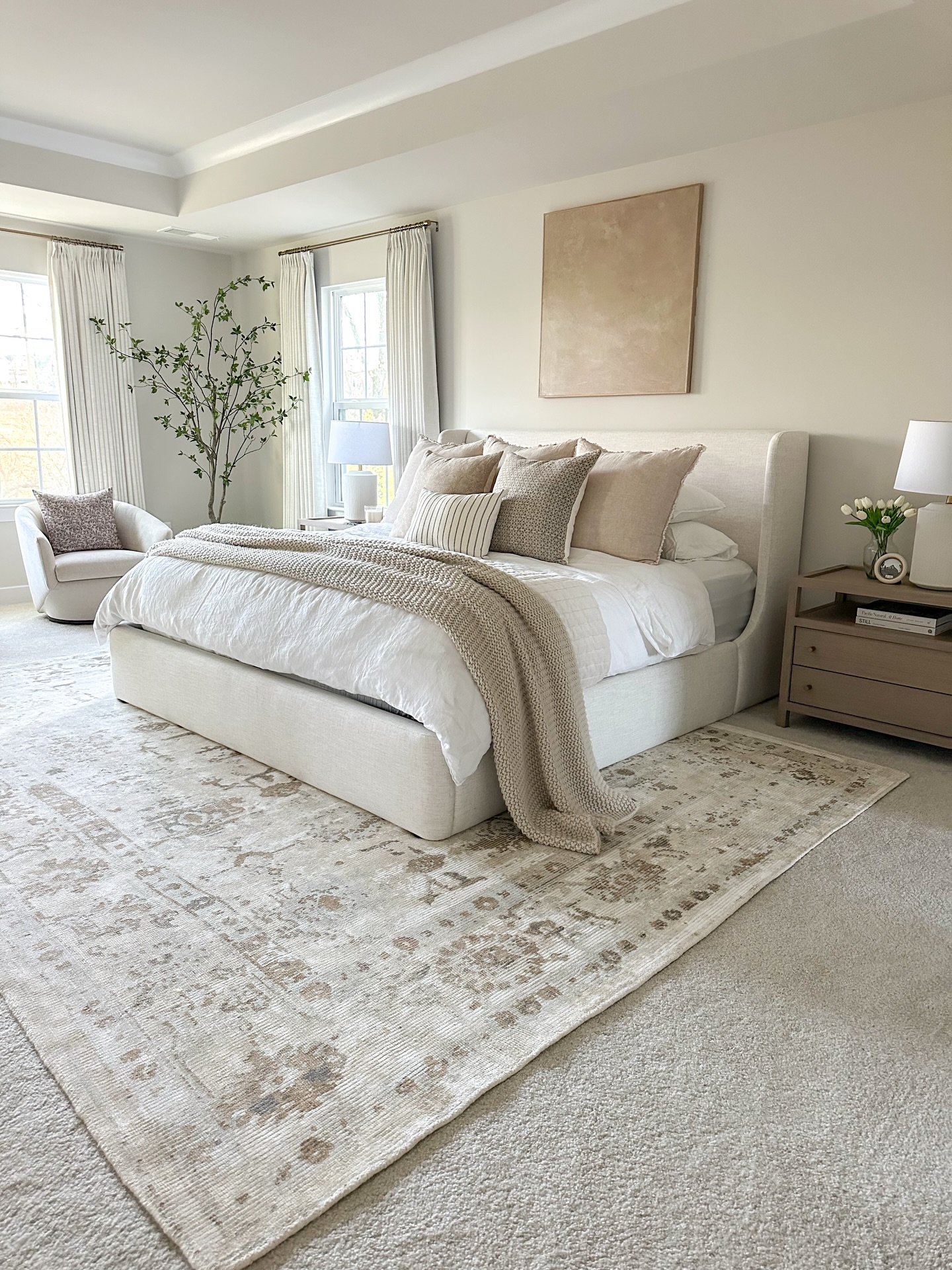 28 Bedroom Dresser Styling Ideas To Copy Now (With Photos For Every Look) 12 bedroom dresser styling