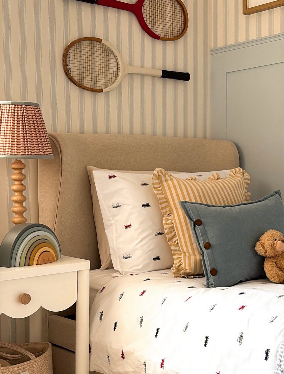 19 Bedroom With Crib Ideas: Cozy, Space-Saving Designs With 19 Gorgeous Images 4 bedroom with crib