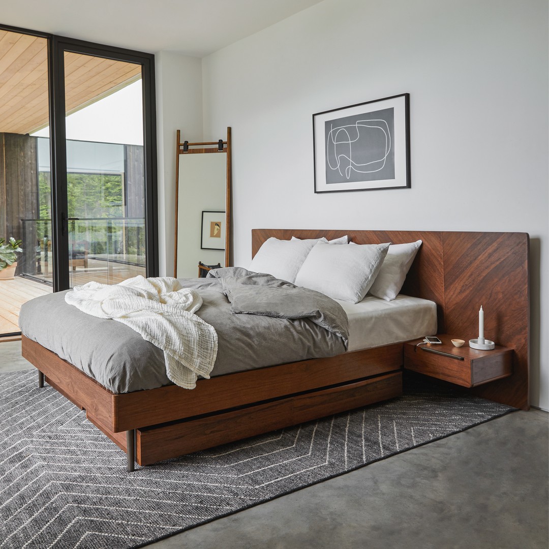 20 Bedroom Floating Shelves Ideas That Prove Small Spaces Can Still Look Stunning 3 bedroom floating shelves