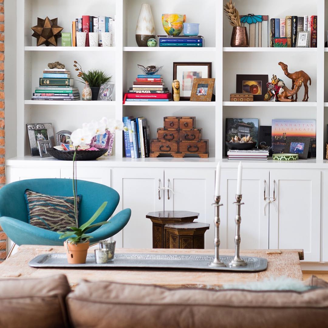 bookshelf styling living room