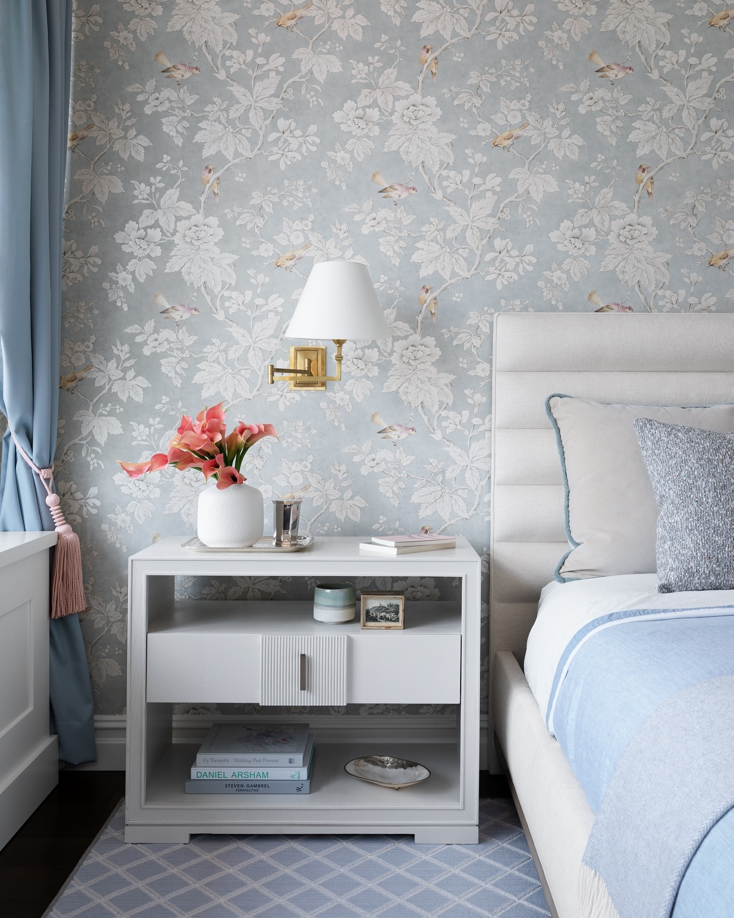 monochromatic blue bedroom