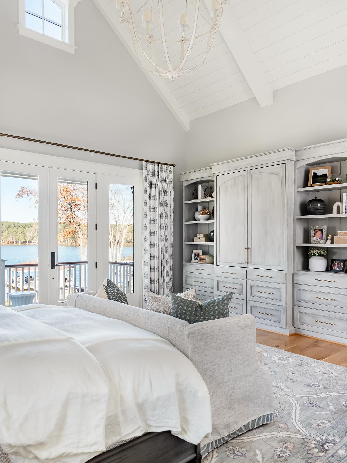 vaulted ceiling bedroom