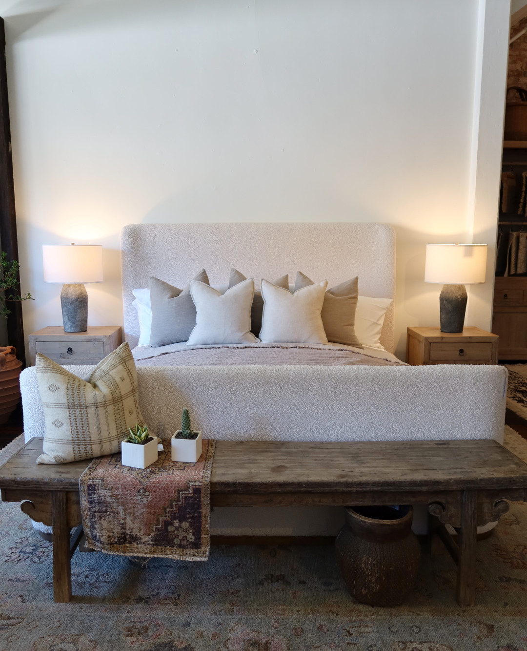 neutral bedroom colors