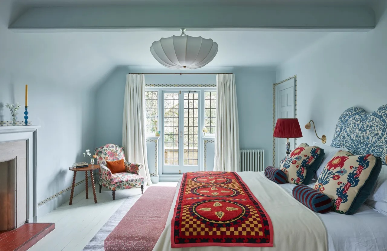 monochromatic blue bedroom