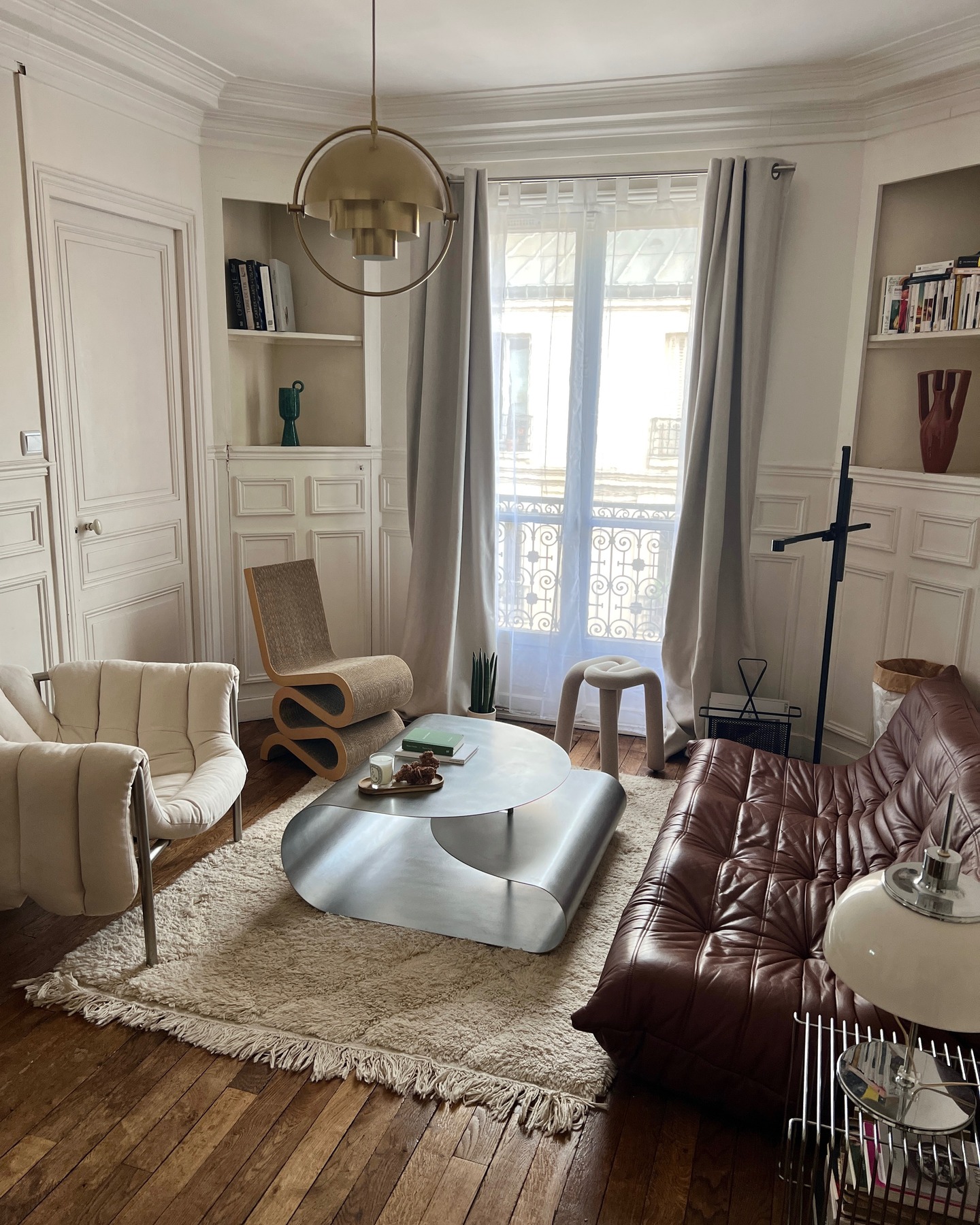 coffee table living room