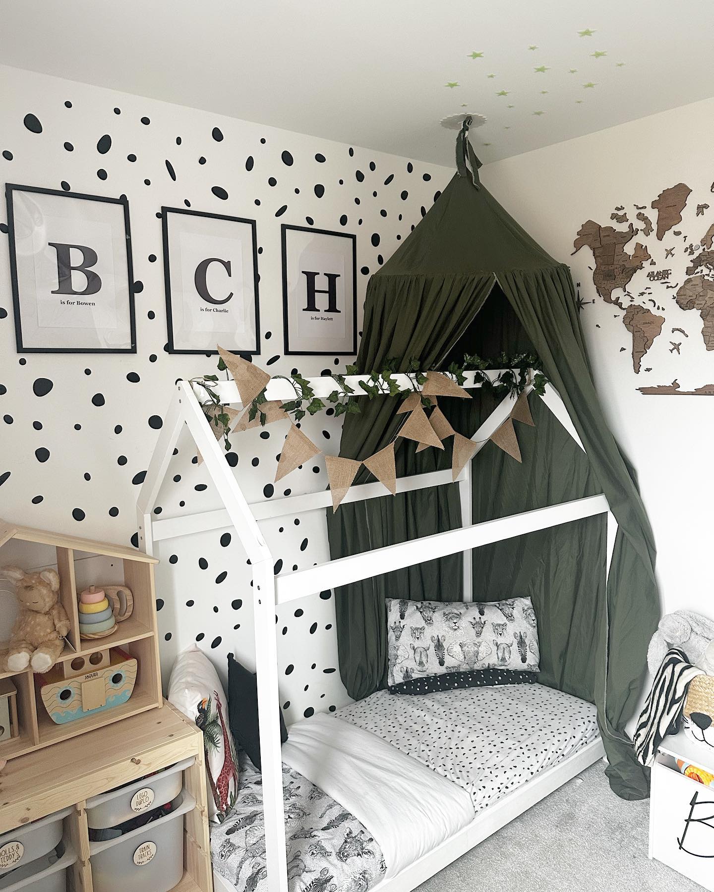 29 Adorable Toddler Bedroom Decor Ideas: Cute & Clever Styling Tips With 29 Inspiring Images 9 toddler bedroom decor