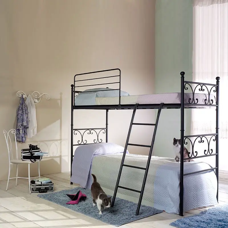 wrought iron bed bedroom