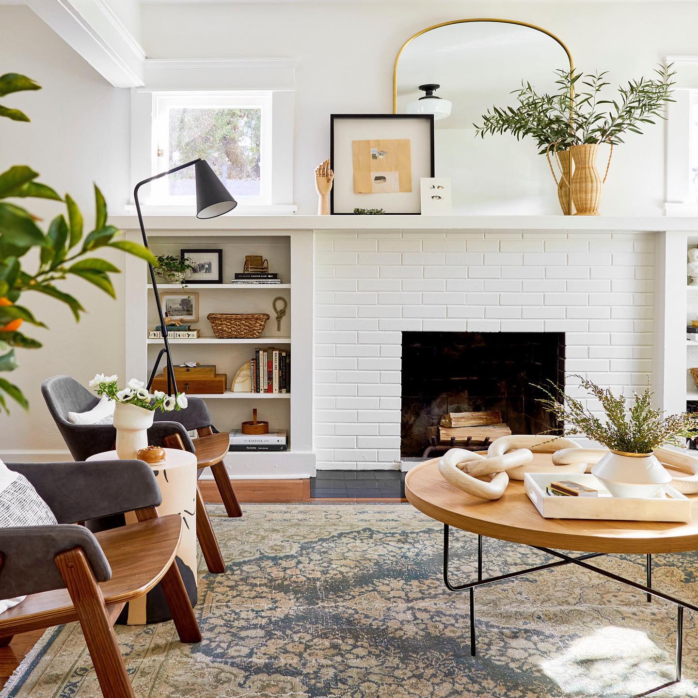 arched mirror living room