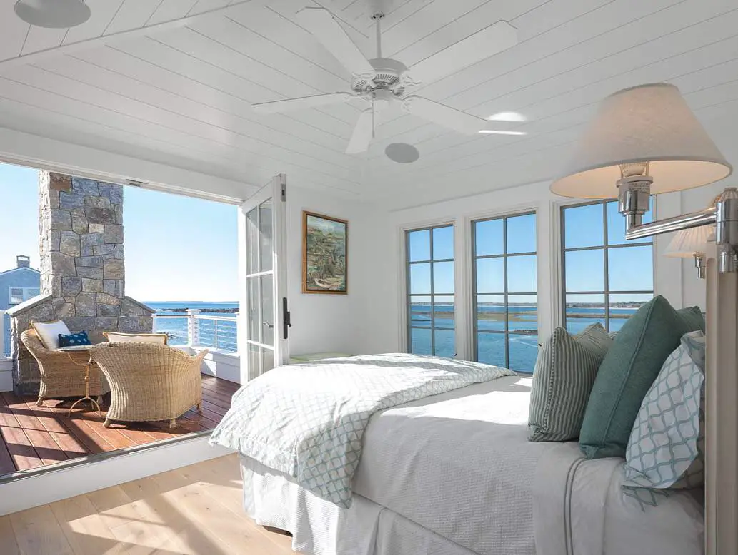 cathedral ceiling bedroom