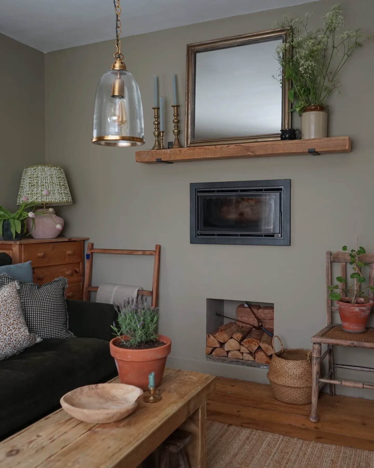 28 Cozy Rustic Living Room Ideas To Steal Now (With Stunning Photos) 17 rustic living room