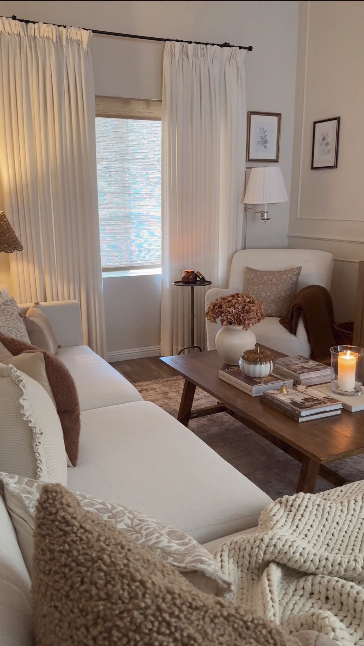 coastal living room decor