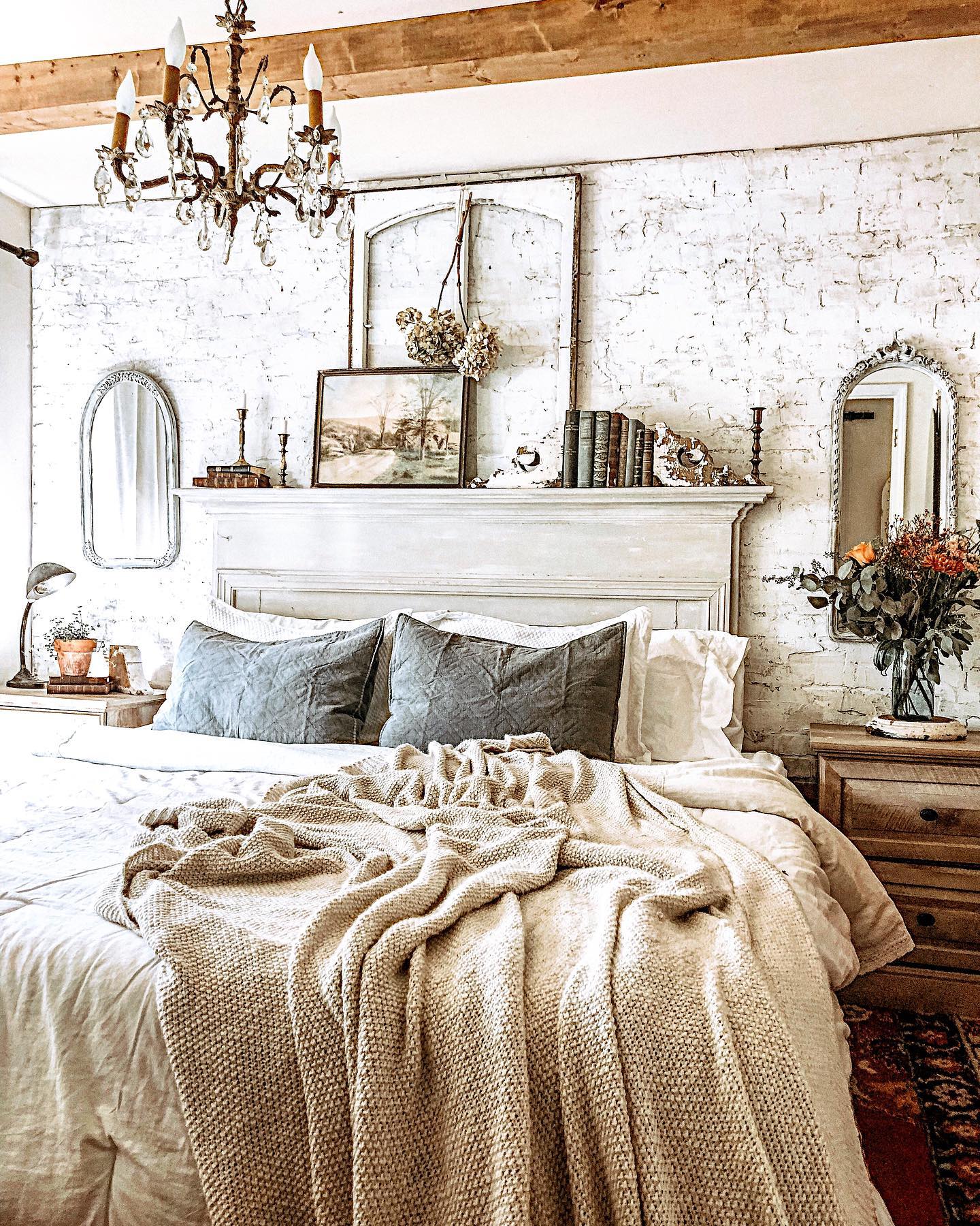 shabby chic bedroom
