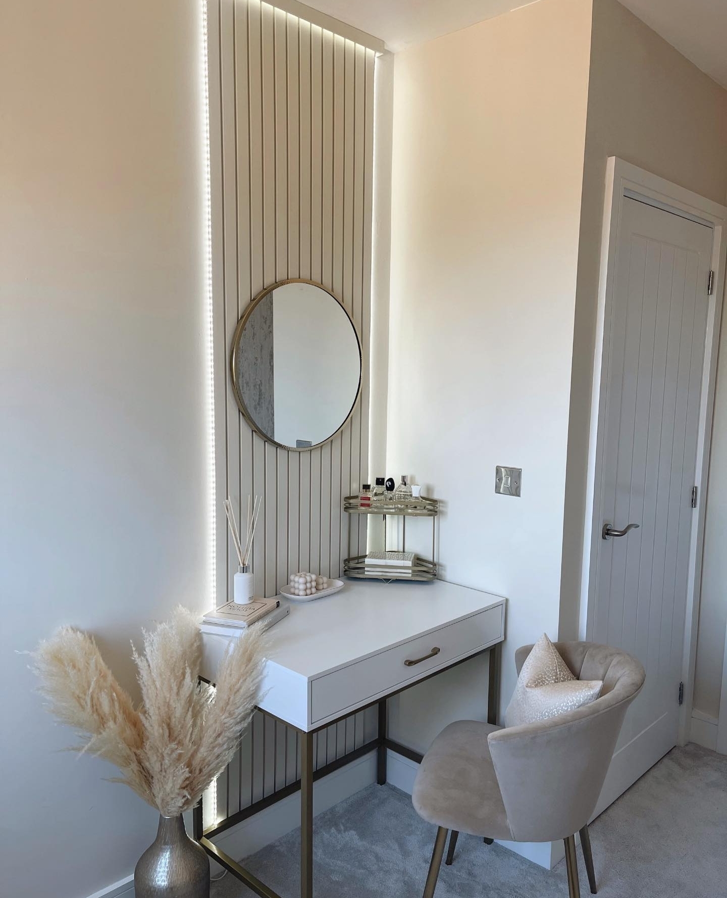 feminine bedroom decor