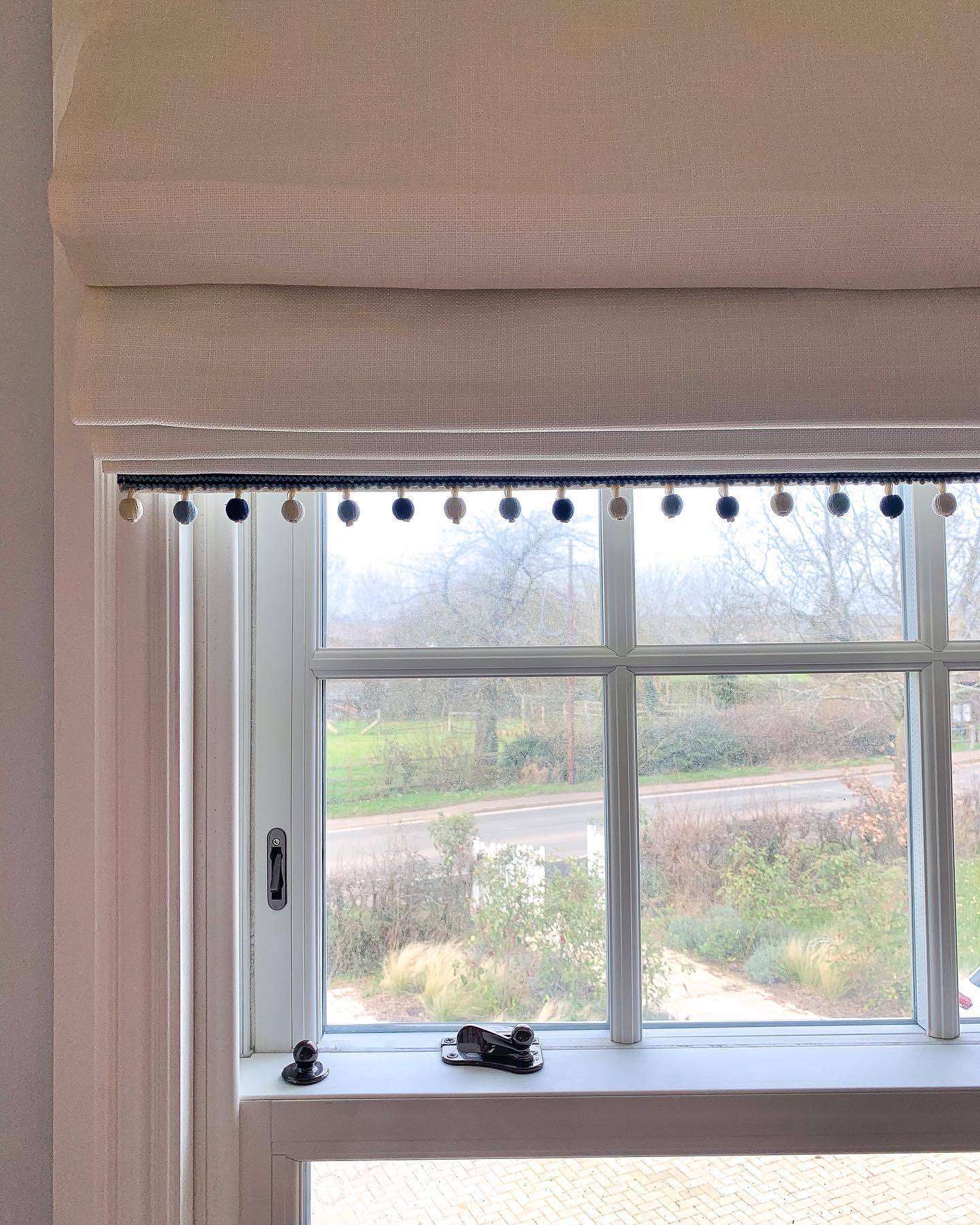 bedroom window blinds