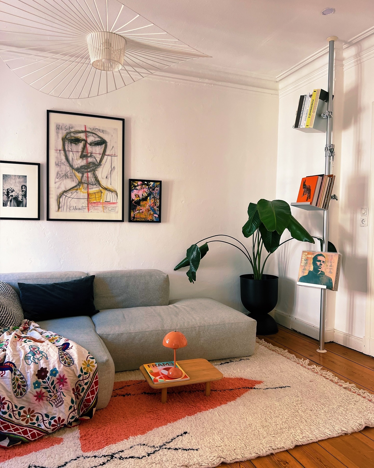 eclectic bedroom decor