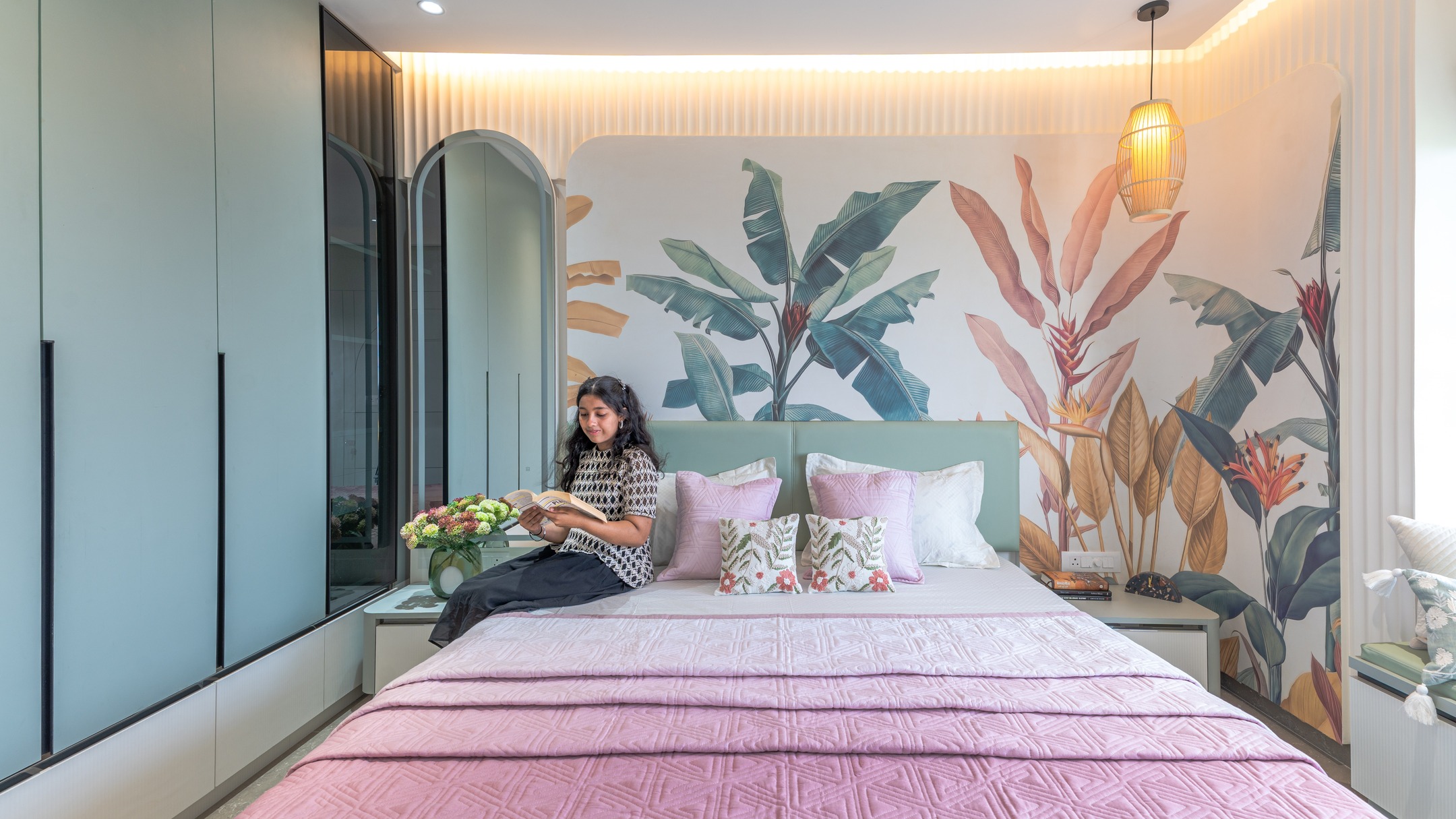 23 Dreamy Tropical Bedroom Design Ideas (With Photos You’ll Want To Copy) 11 tropical bedroom design