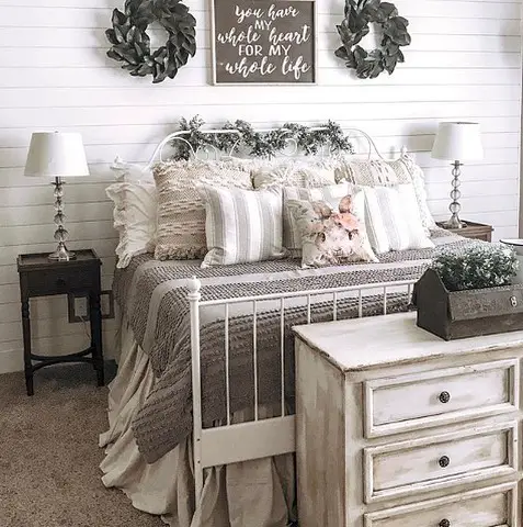 wrought iron bed bedroom