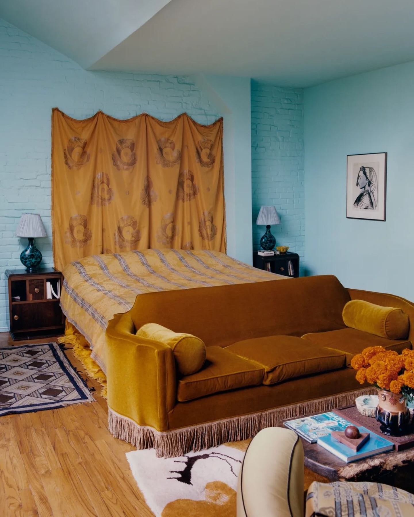 eclectic bedroom decor