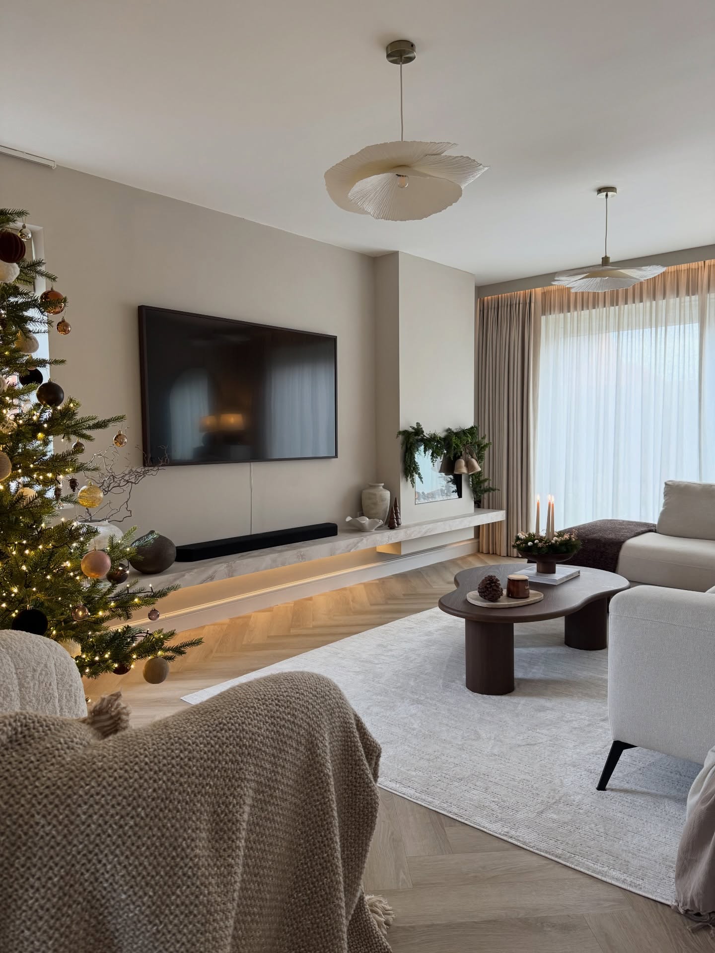 coffee table living room