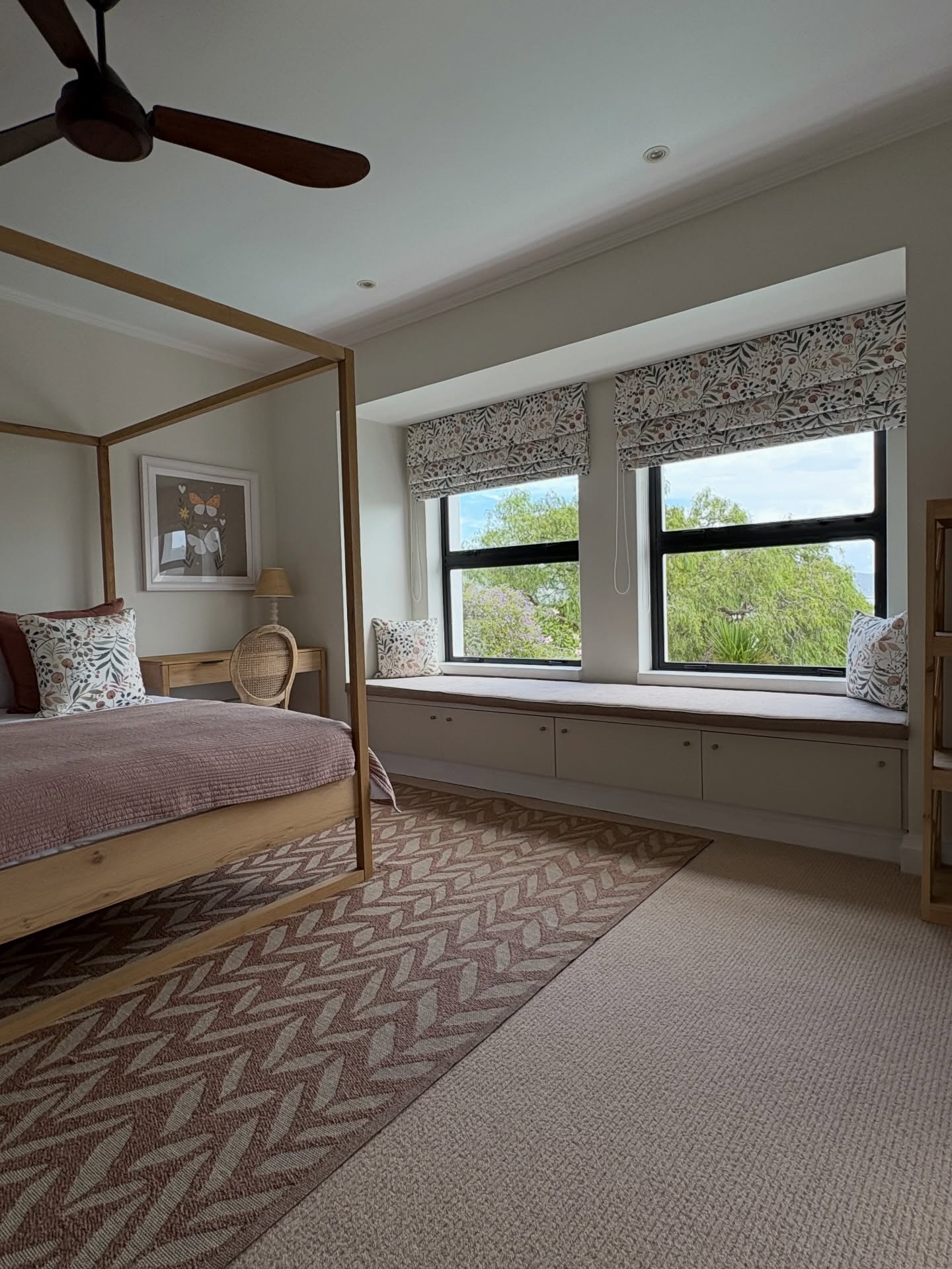 bedroom window blinds