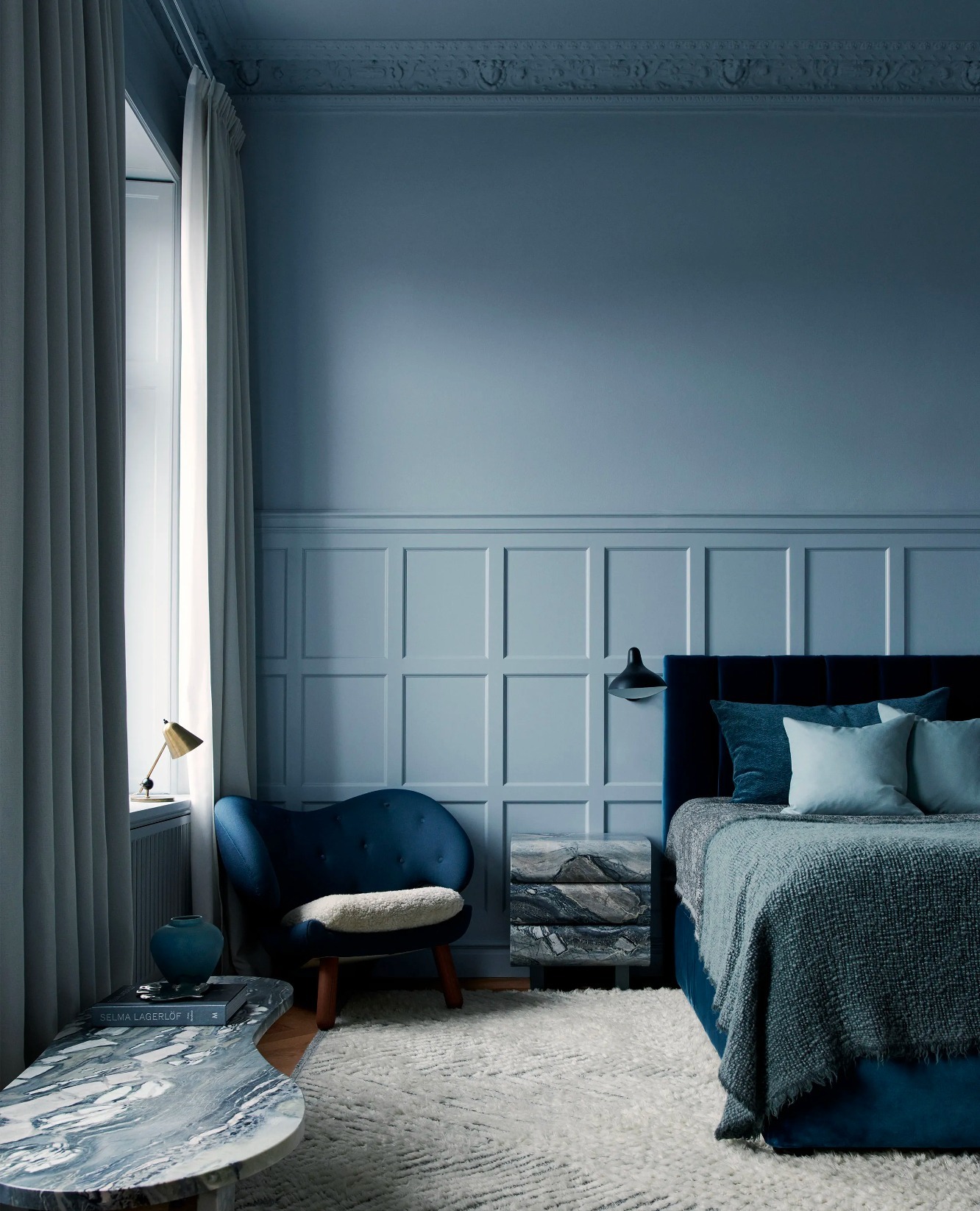 monochromatic blue bedroom