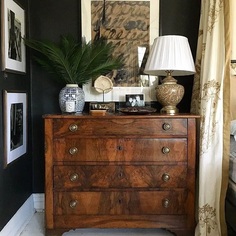 feminine bedroom decor