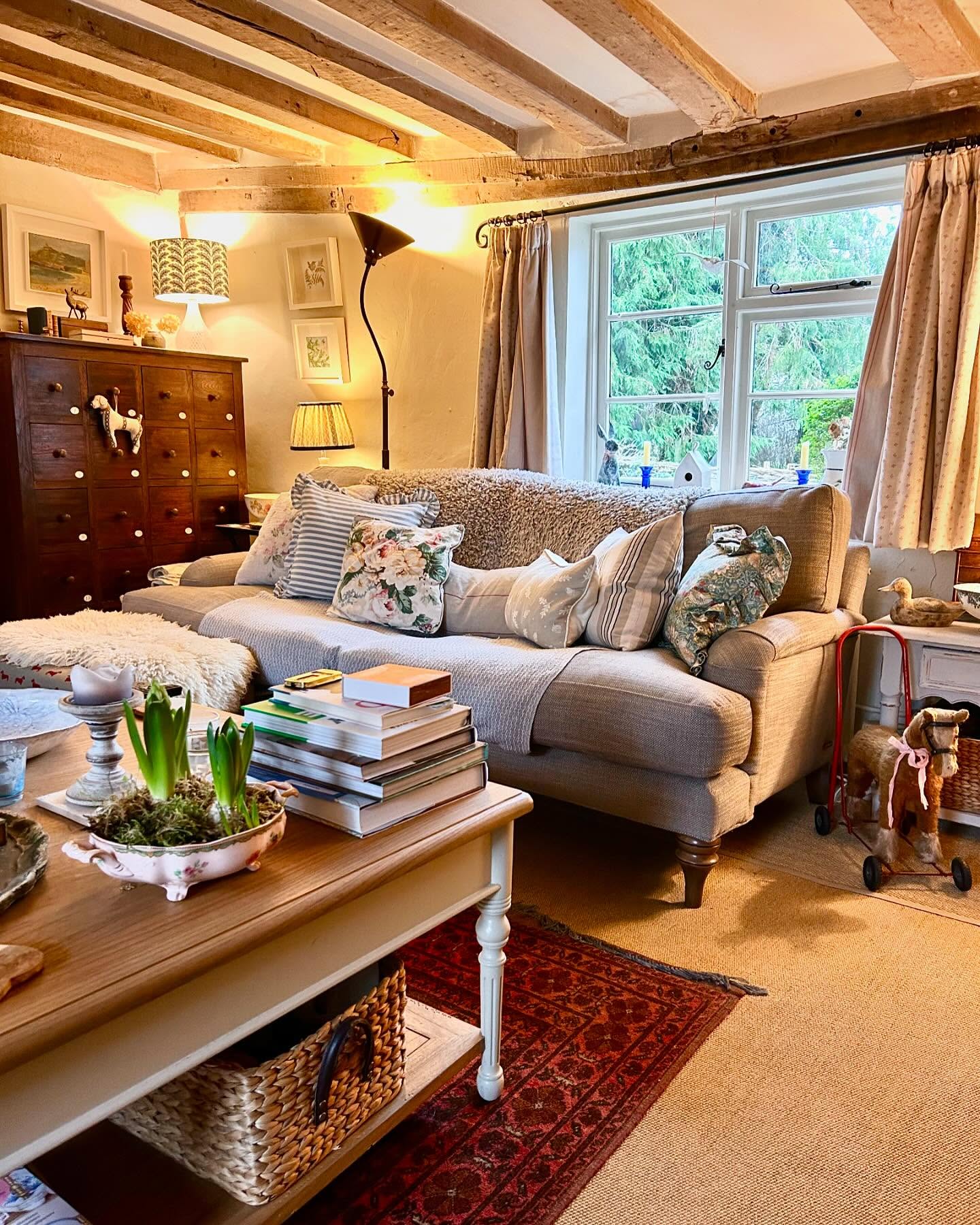 vintage rug living room