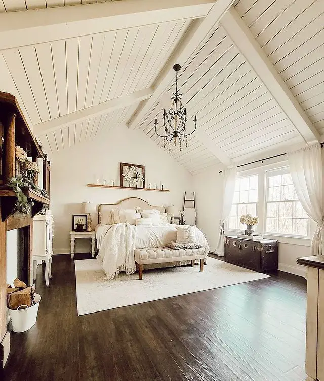 vaulted ceiling bedroom