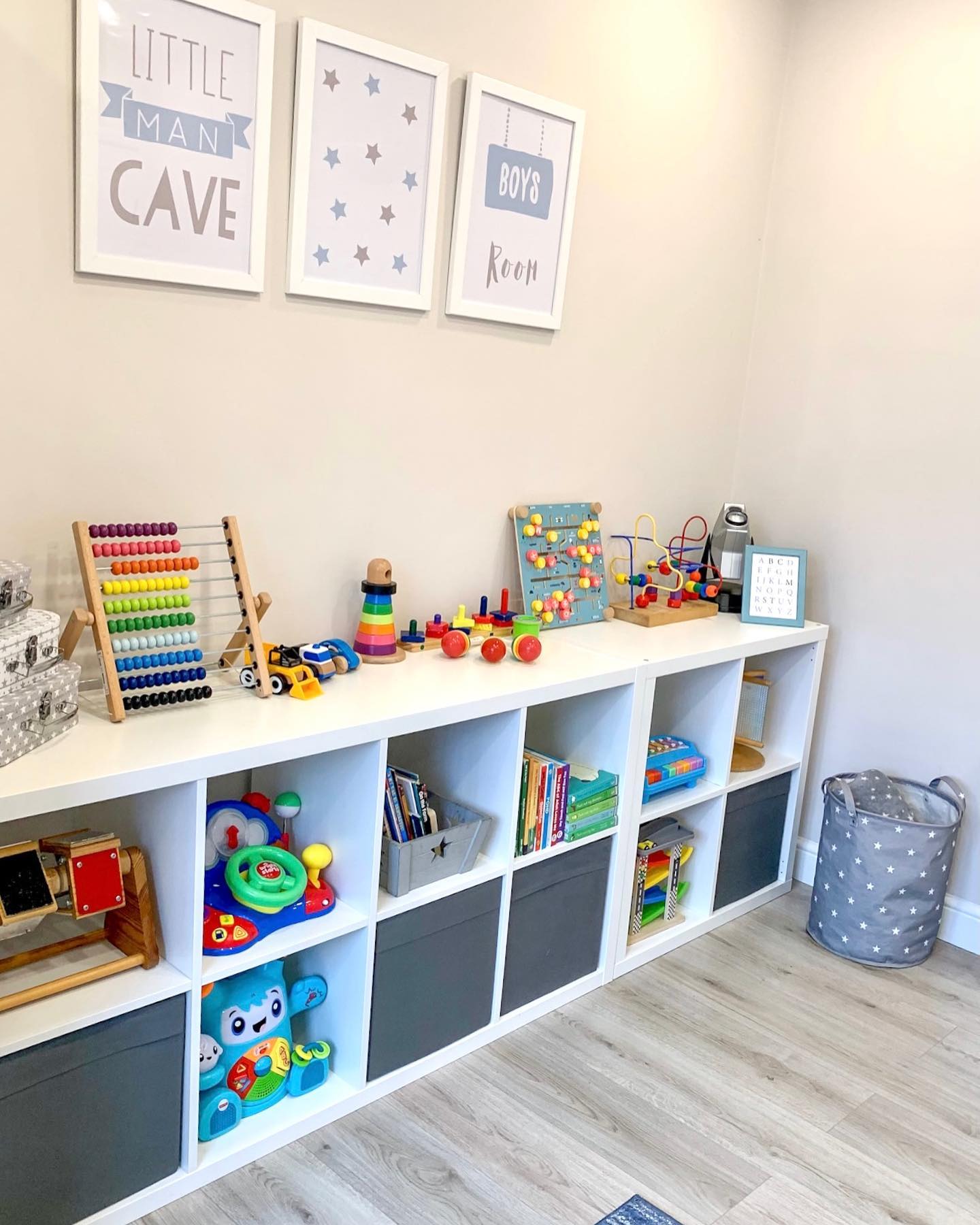 29 Adorable Toddler Bedroom Decor Ideas: Cute & Clever Styling Tips With 29 Inspiring Images 26 toddler bedroom decor