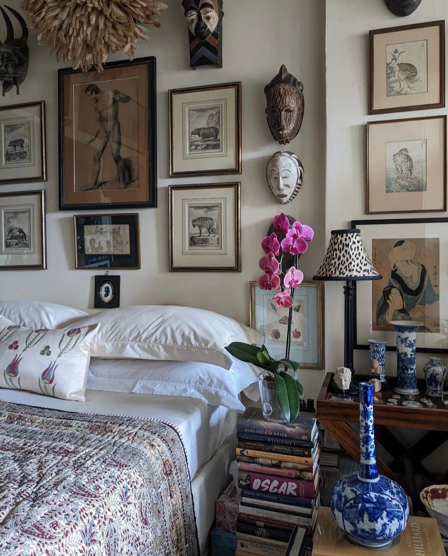 eclectic bedroom decor